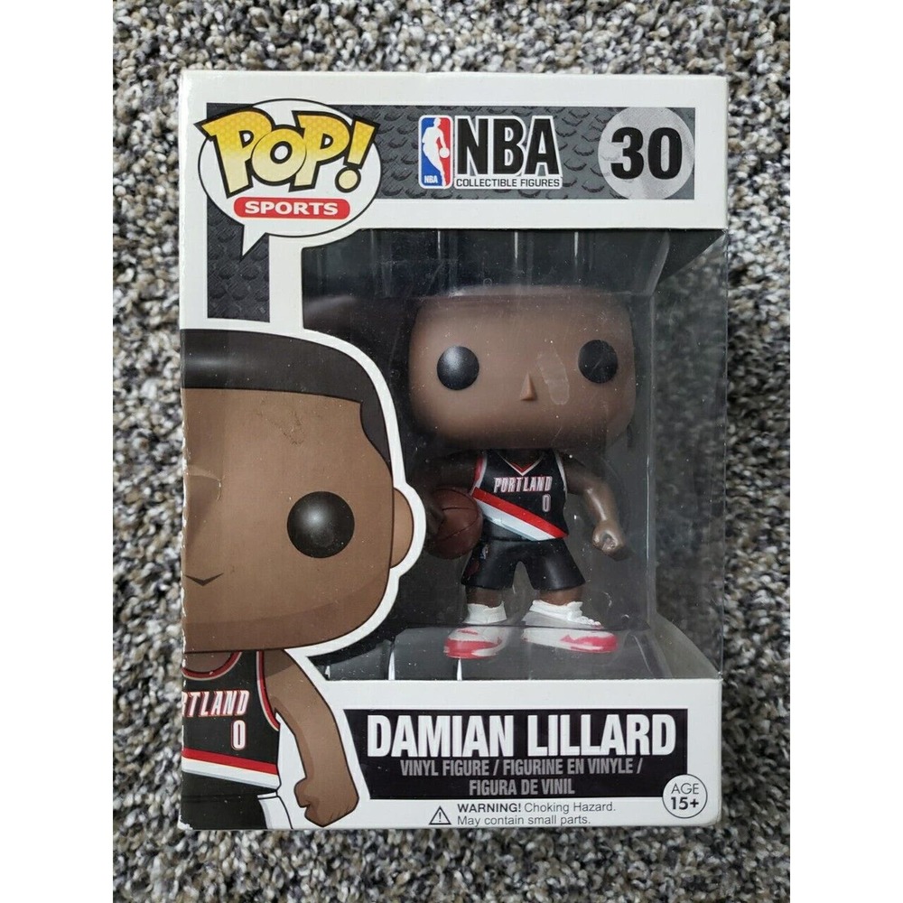 Funko Pop : DAMIAN LILLARD #30 3rd Edition Vinyl w/0.5mm Case (RARE)
